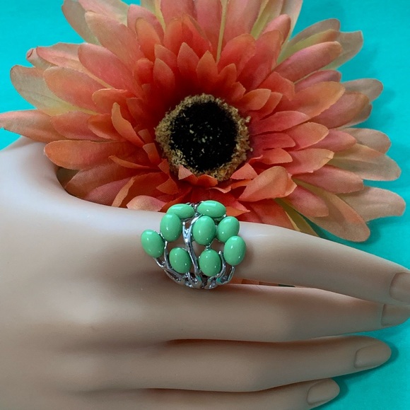 paparazzi Jewelry - Paparazzi Stretch Ring Green Silver